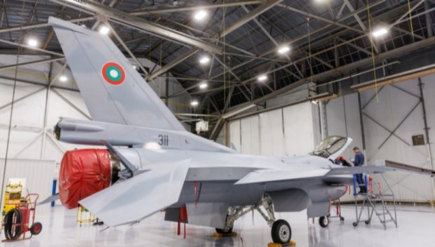 Брюксел с позиция за българския Ф-16: Твърдения за саботаж трябва да се основават на доказателства