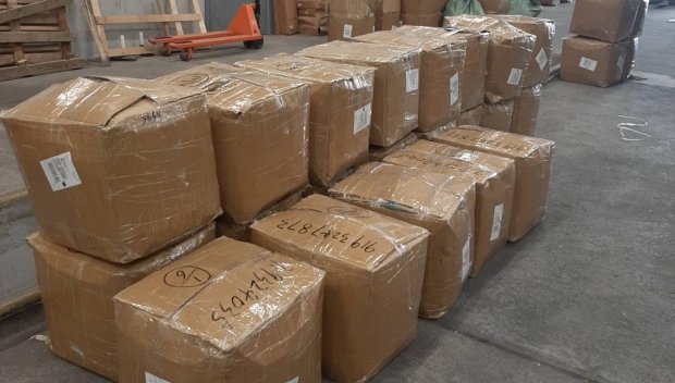 Митничари заловиха над 14 000 нелегални детски играчки (СНИМКИ)