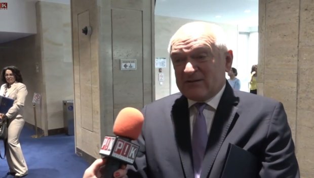 САМО В ПИК TV! Бившият премиер Димитър Главчев: За служебните правителства се говори само негативно, дано не включвате и нашето към тях (ВИДЕО)