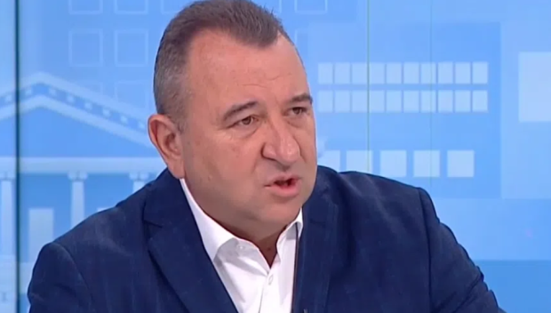 Шефът на Пирогов: Ограничете телефоните до 20 минути на ден