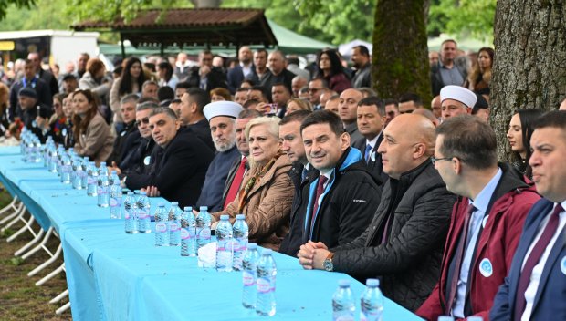 НА ДЕМИР БАБА ТЕКЕ: ДПС-Ново начало почете жертвите на възродителния процес (СНИМКИ)