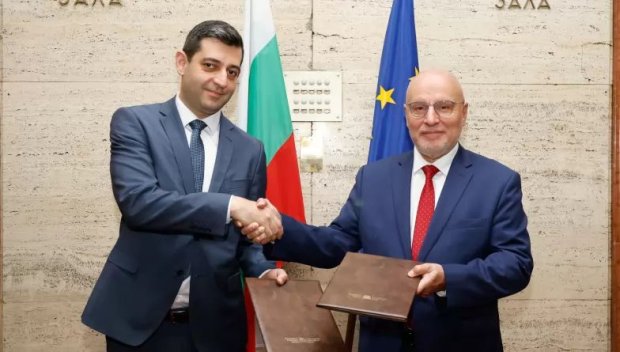 Димитър Радев: Приемането на еврото ще намали валутния риск и ще защити икономиката