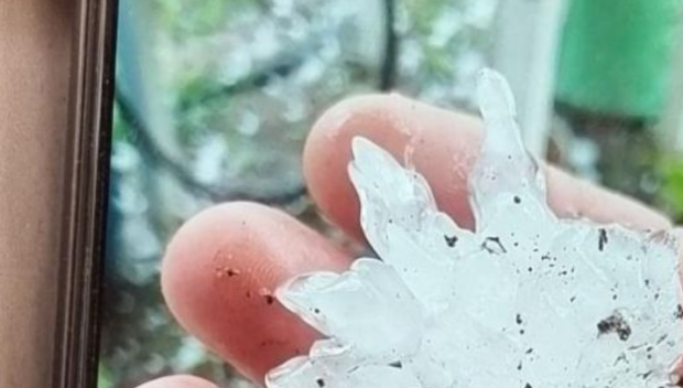 Тежка градушка удари Русе (ВИДЕО)