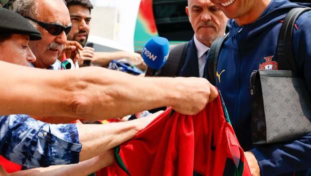 Роналдо отправи следното ПОСЛАНИЕ към феновете си (СНИМКИ)