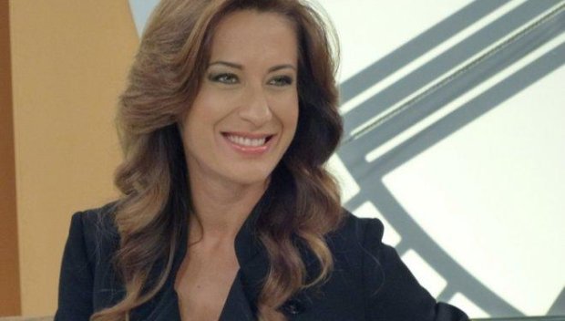 САМО В ПИК И РЕТРО: Биляна Гавазова показа топ форма на яхта за милион (СНИМКИ)