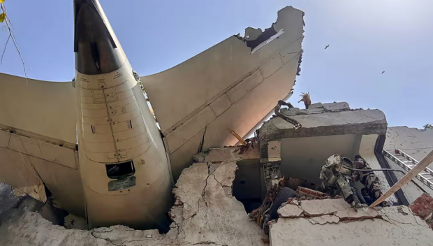 АВИАЦИОНЕН ЕКСПЕРТ: Изключителна рядкост е самолет да се разбие след излитане