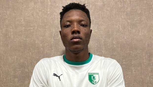 Лудогорец тръгна по петите на ганайски халф