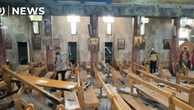 АТЕНТАТ с жертви в християнска църква в Дамаск (ВИДЕО)