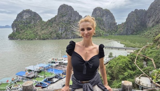 САМО В ПИК И РЕТРО: Ева Кикерезова топи мазнинки с липосукция (СНИМКА)