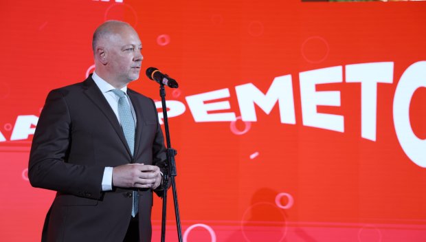 Премиерът Желязков поздрави Кока-Кола по повод 60-годишния юбилей на компанията
