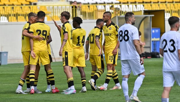 Ботев готви знаменит трансфер с бивш играч на Уест Хeм и Селтик