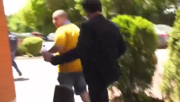 ГОРЕЩО В ПИК TV! Журналистът Николай Караколев проговори за агресията на Найо Тицин и обидите от Кирил Петков: Тези хора се държат като клоуни от цирка... (ВИДЕО)