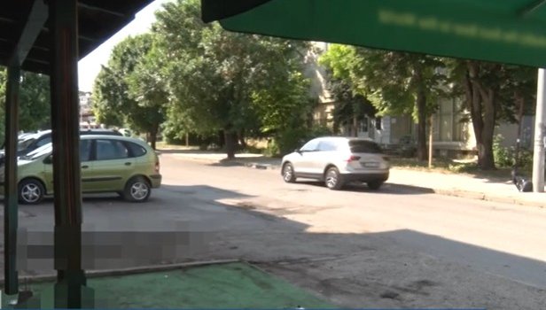 Прокуратурата ще поиска задържане под стража на младежа, врязал се с кола в заведение в Разград и убил трима души