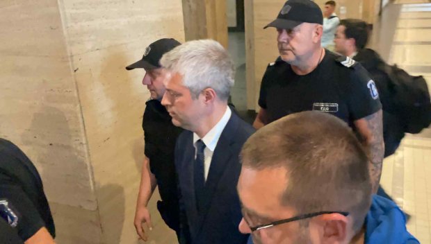ИЗВЪНРЕДНО! Благомир Коцев остава в ареста