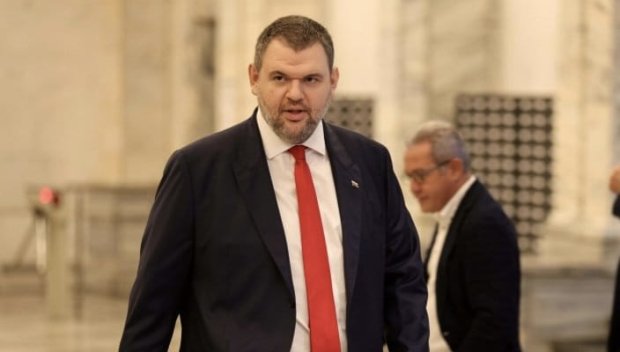 Пеевски предупреди: Февруари ще е много тежко!