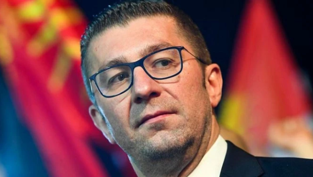 Мицкоски пак влезе в спор с Гърция: За мен Македония е свещено име