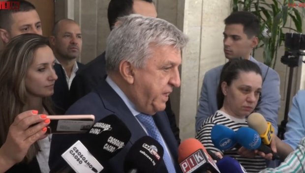 ПИК TV: БСП с коментар след неуспешния вот на недоверие: Да внасят още, да ги гласуваме и да продължаваме напред с нещо смислено (ВИДЕО/ОБНОВЕНА)