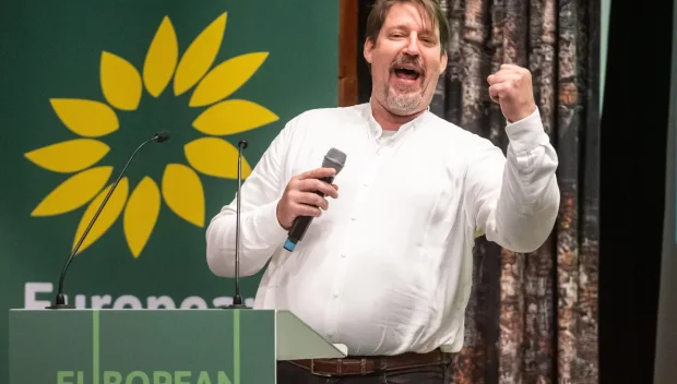 Докладчикът Вайц вие на умряло пред македонска медия: Получих смъртни заплахи