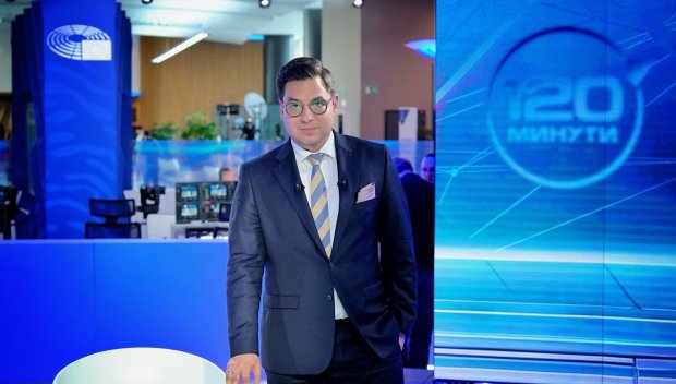 ВАЛЯТ ОСТАВКИ: И Светльо Иванов ли напуска Би Ти Ви?