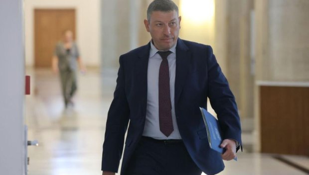 Депутатите ще изслушат шефа на ДАНС за имот на руското посолство в санитарно-охранителната зона на язовир „Искър“