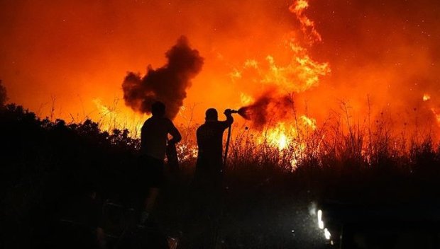 Десет огнеборци загинаха в капан на смъртоносните пожари в Турция (ВИДЕО)
