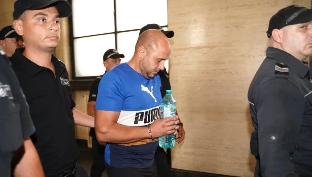 Подпалвачът от Велико Търново остава в ареста