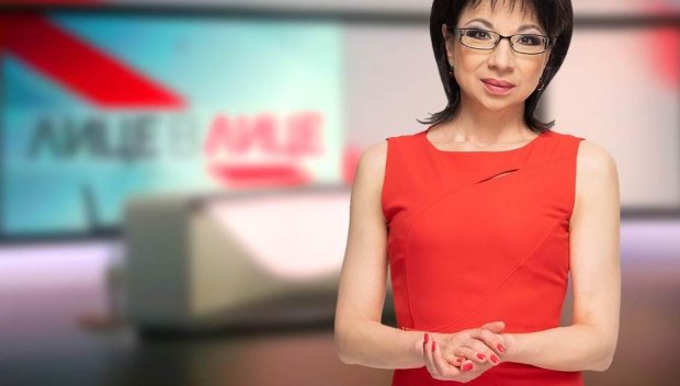 САМО В ПИК И РЕТРО: Ето я свекървата на Цветанка Ризова! На 60 години тв звездата се сдоби със съпруг, доведени син, дъщеря и внуче (СНИМКИ)