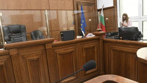 В Бургас гледат мерките за неотклонение на задържаните след смъртта на детето в Несебър