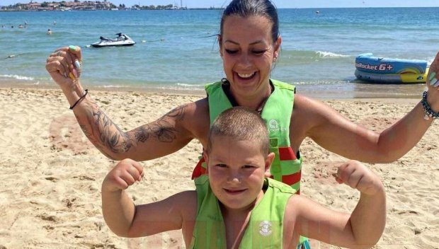 СТРАШНА ТРАГЕДИЯ: Проговори майката на 8-годишния Иван, който полетя с парашута на смъртта в Несебър