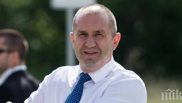 Разкриха защо Радев къса ризи за бюджета - малко са му парите за президентството