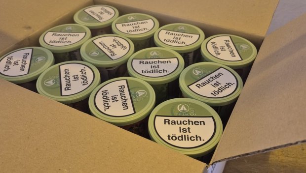 Разследват контрабанда на над 300 кг тютюн за наргиле през ГКПП Калотина (СНИМКИ)