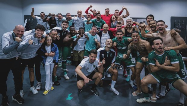 Лудогорец отново отсрами България