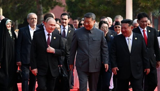 Кремъл: Владимир Путин не заговорничи със Си Цзинпин и Ким Чен-ун срещу САЩ