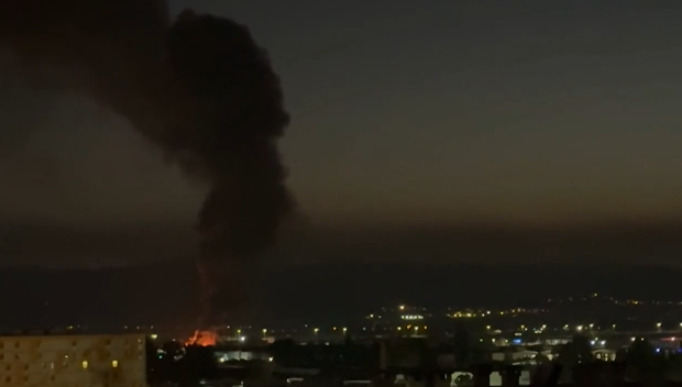 Пожар пламна в столичния квартал „Илиянци“