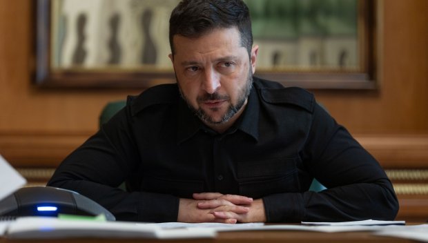 Зеленски подписа два указа за синхронизиране на санкциите на САЩ срещу Русия