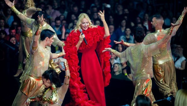 Лепа Брена взривява София на 26 септември