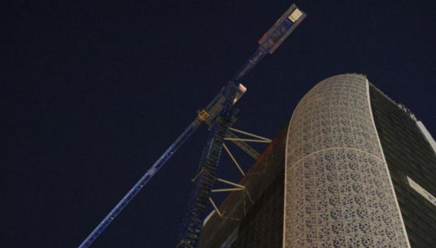 ДНСК: Децата, качили се на кран в София, са разбили оградата на обекта