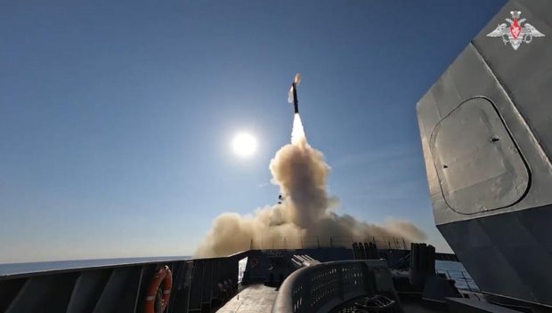 Франция показа модернизирана ракета с ядрена бойна глава