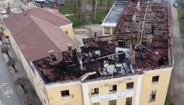 Учениците в Тревненската школа посрещат 15 септември без покрив