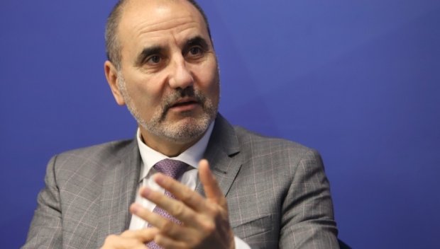 САМО В ПИК И РЕТРО: Цветан Цветанов на опера в Миланската Скала (СНИМКА)