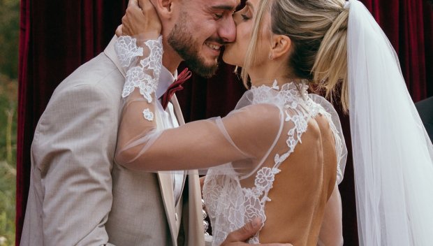 Антоанет Пепе и Иво Карамански с трета сватба (СНИМКИ)