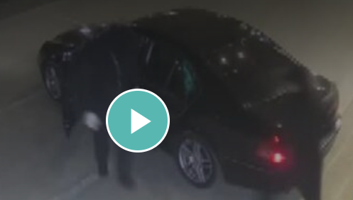 Маскирани с чукове разбиха витрина на магазин, плячкосаха стока за 200 000 лева