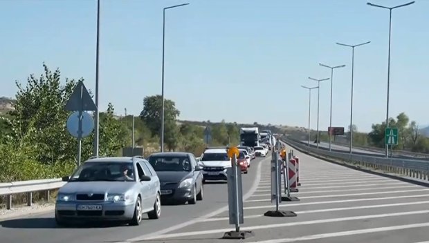 Катастрофа при Кресна затруднява движението