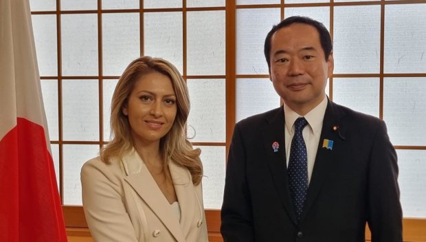 ОТ СТРАНАТА НА ИЗГРЯВАЩОТО СЛЪНЦЕ: Рая Назарян за срещите си в Япония (СНИМКИ)