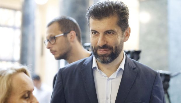 Киро пак се излага - вие като диво псе, че ни спират милиарди от Европа, но не може да смята