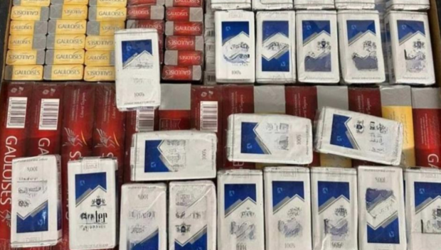 Спипаха огромно количество контрабандни цигари в камион за мебели