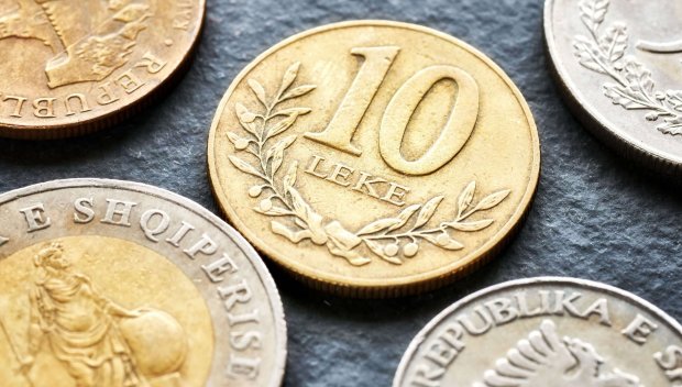От 2026 г. минималната заплата в Албания ще стане 515 евро
