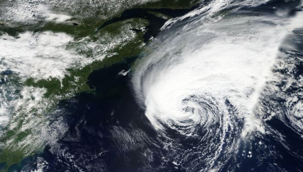 Бурята Горети причини хаос в Северна Европа - отменени са полети, стотици хиляди са без ток