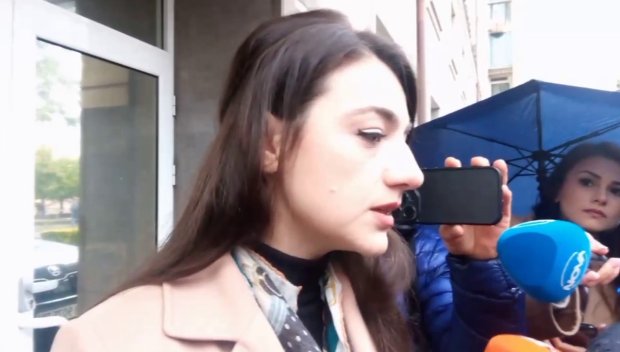 САМО В ПИК! Лена си тръгна с Киро от КПК - мълчи защо я изхвърлиха от ръководството на Промяната (ВИДЕО)