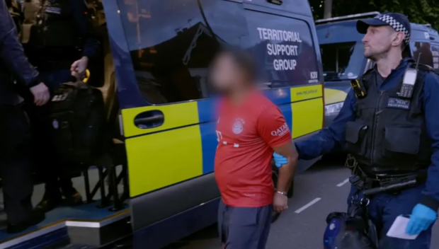 Лондон под обсада на джебчии: Нови подробности за българите, замесени в схема с кражби на телефони